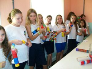 Read more about the article Sucata vira instrumento musical em escola municipal