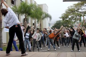 Read more about the article Ginástica laboral na Prefeitura abre atividades do Dia do Desafio