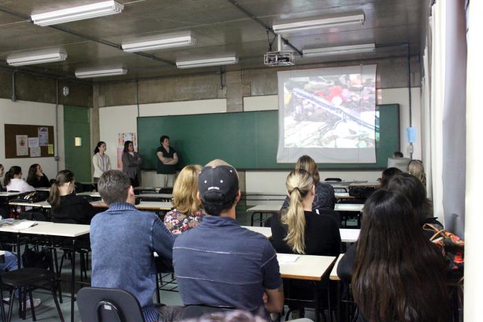 You are currently viewing Feira de tecnologias para Educação reuniu 47 trabalhos