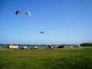 Read more about the article Voluntários vão limpar margem da lagoa e construir quiosque comunitário