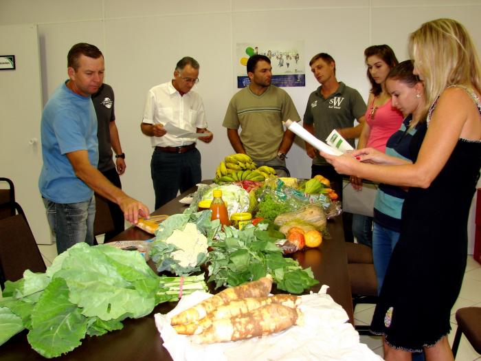 You are currently viewing Prefeitura investe mais de R$ 1 milhão na compra de produtos da agricultura familiar