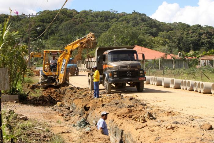 Read more about the article Rua José Martins é preparada para ser asfaltada