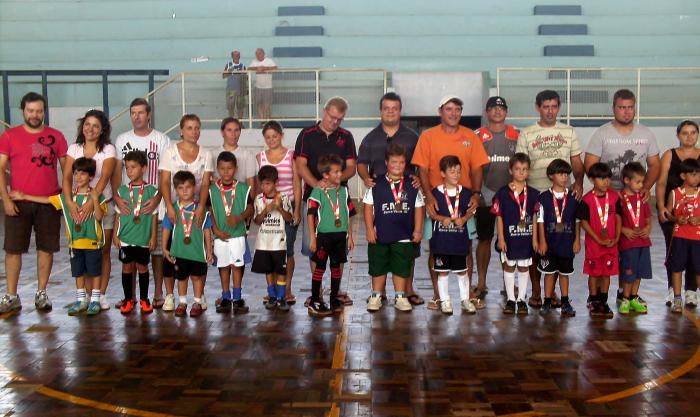 Read more about the article Festival Interno de Futsal da Fundação de Esportes de Barra Velha