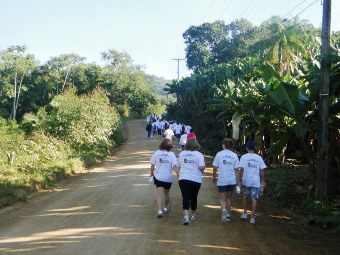 You are currently viewing Caminhada reúne 100 participantes no Ribeirão das Pedras