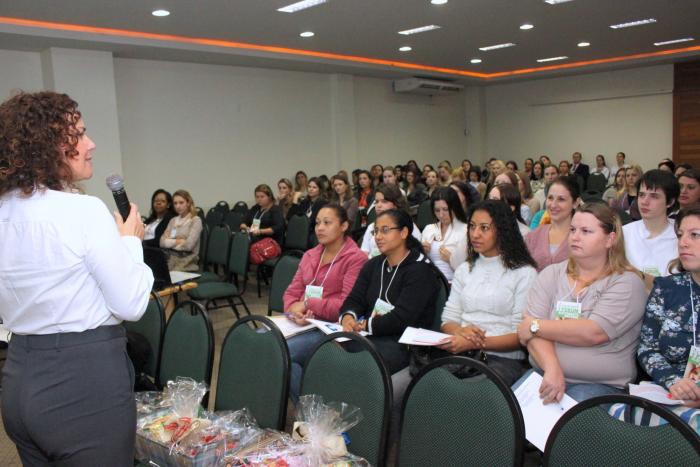 You are currently viewing Fórum Aleitamento Materno reuniu cerca de 300 participantes