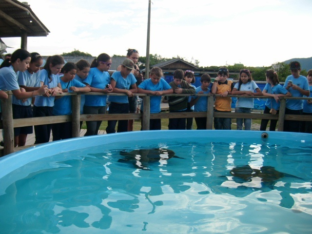 You are currently viewing Alunos do 5º ano da Escola Municipal José Pasqualini fazem viagem de estudos