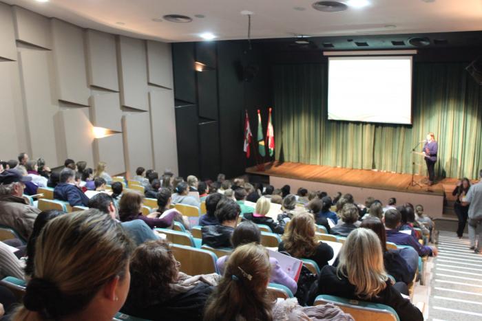 You are currently viewing Cerca de 300 pessoas participam da Conferência de Assistência Social