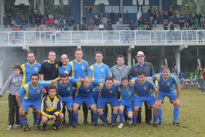 Read more about the article Depecil é a campeã do Suíço Sênior