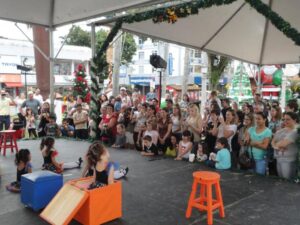 Read more about the article Programação cultural de natal segue na praça