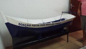 Read more about the article Morador de Barra Velha faz barco para novena da Agricultura