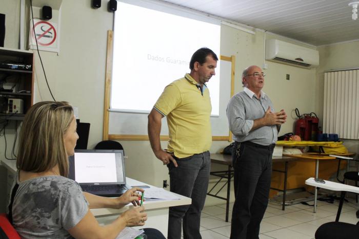 You are currently viewing Prefeito participa de reunião do Clic