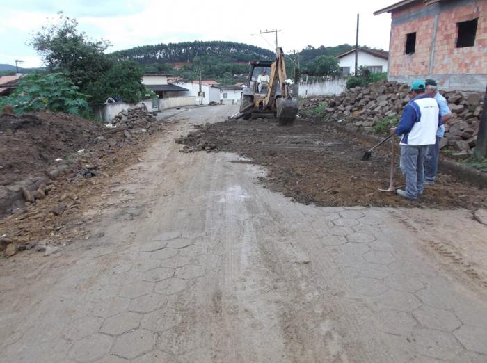 You are currently viewing Secretaria de Obras de Barra Velha em ação