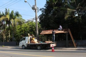 Read more about the article Continua o trabalho de revitalização dos abrigos de ônibus