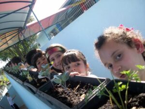 Read more about the article Projeto Educando com a Horta Escolar e a Gastronomia