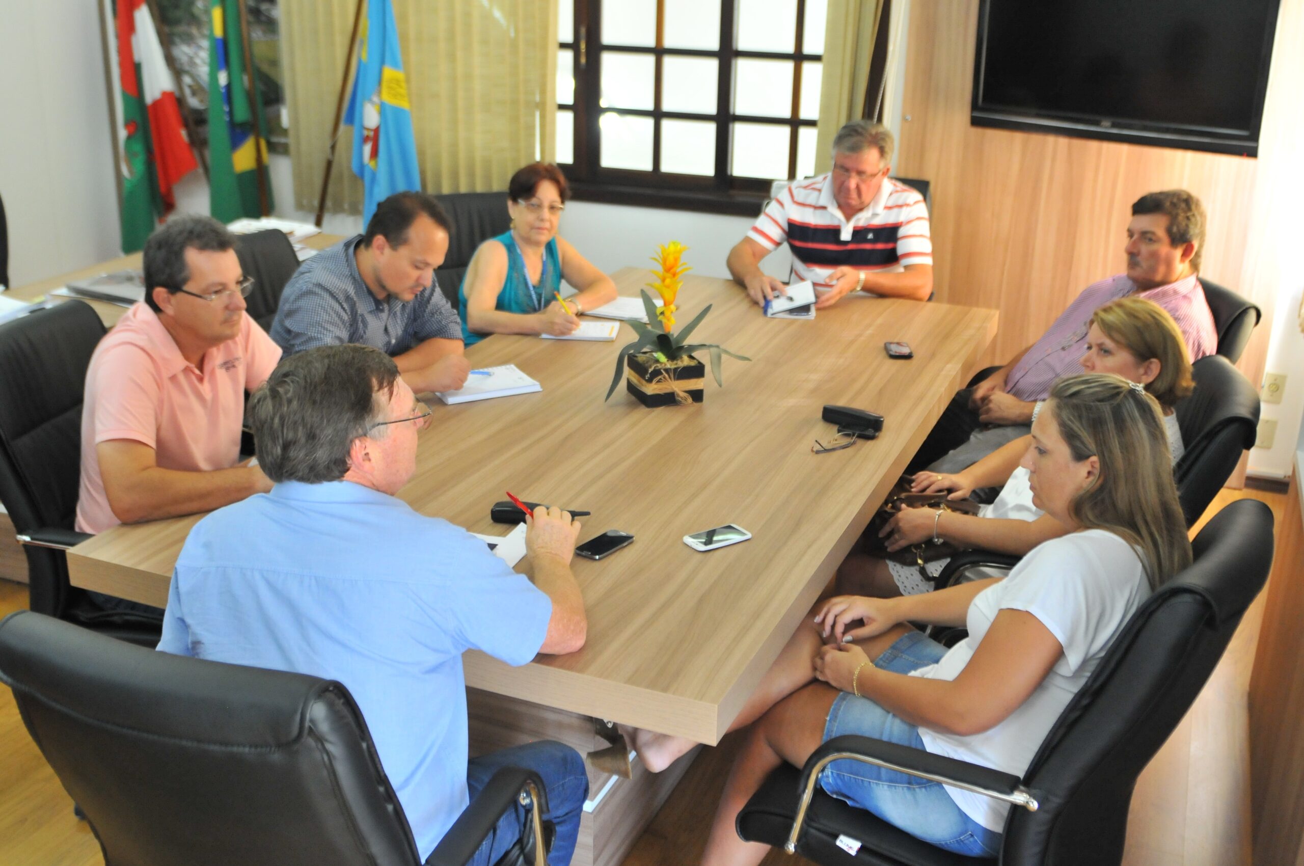 You are currently viewing Prefeito reúne secretários para discutirem as metas de 2015