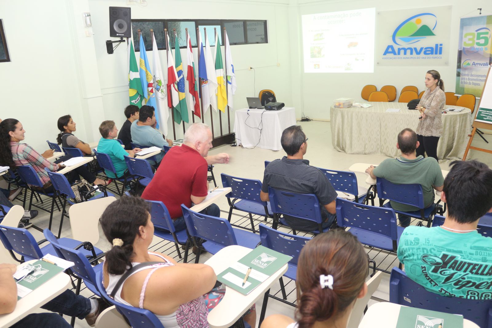 Read more about the article Curso sobre manipulação de alimentos movimenta Amvali